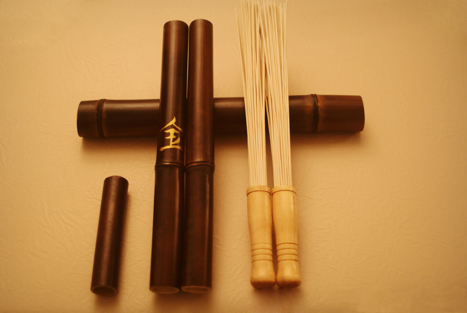 Массажный бамбуковый. Креольский массаж бамбуковыми палочками. Палки для Креольского массажа. Бамбуковые палки 35мм. Фидан бамбуковые палочки.