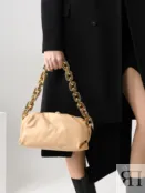 Сумка Chain Pouch кожаная BOTTEGA VENETA фото 2