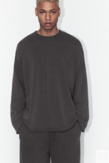 Лонгслив oversize с вареным эффектом befree